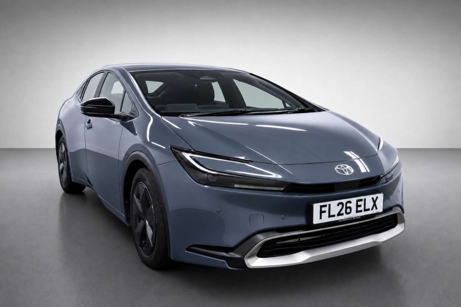 2026 Toyota Prius 2.0 13.6kWh Design Hatchback 5dr Petrol Plug-in Hybrid CVT Euro 6 (s/s) (223 ps) for sale at LMC Cars
