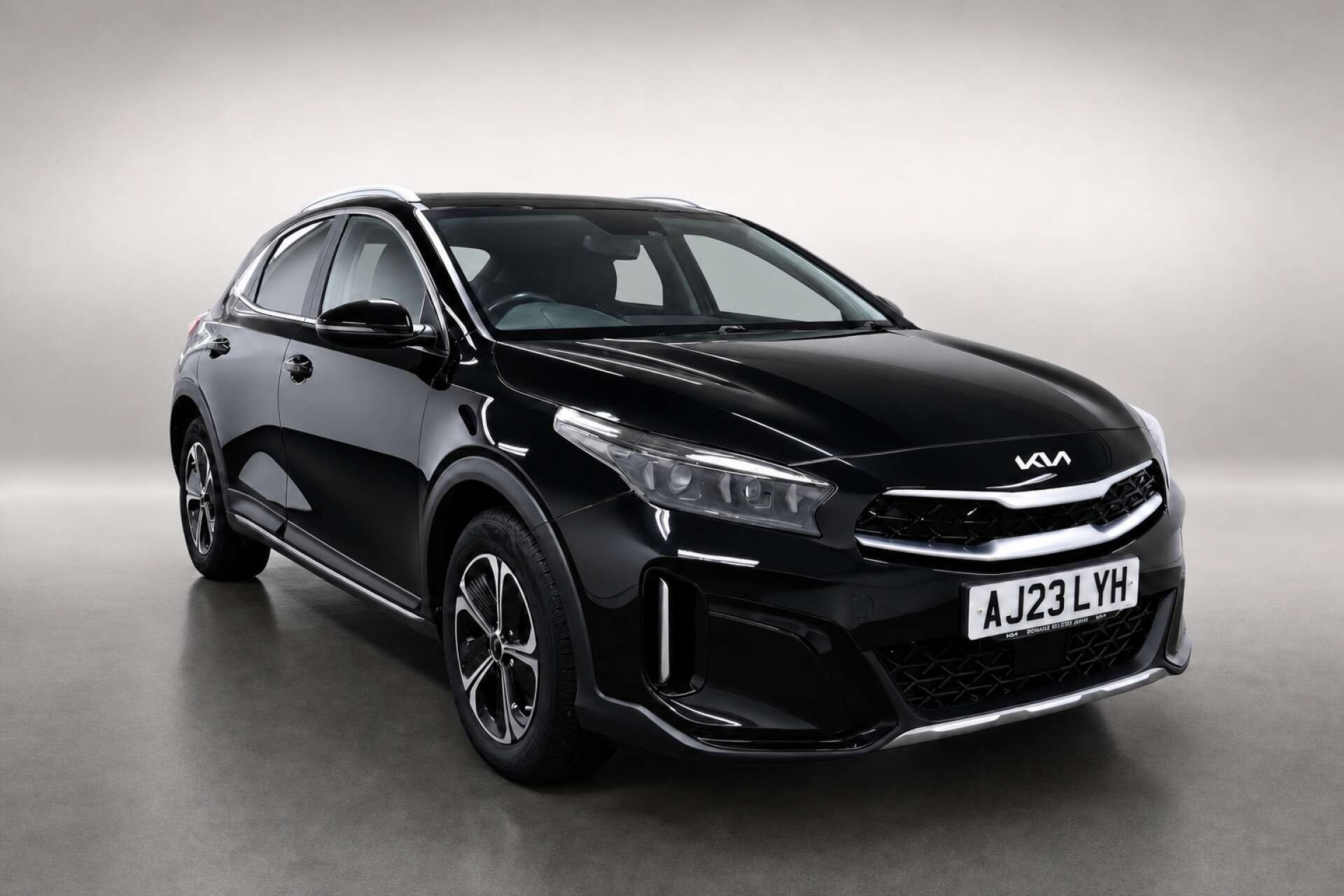 2023 Kia Xceed 1.6 GDi 8.9kWh 3 SUV 5dr Petrol Plug-in Hybrid DCT Euro 6 (s/s) (139 bhp) for sale at LMC Cars